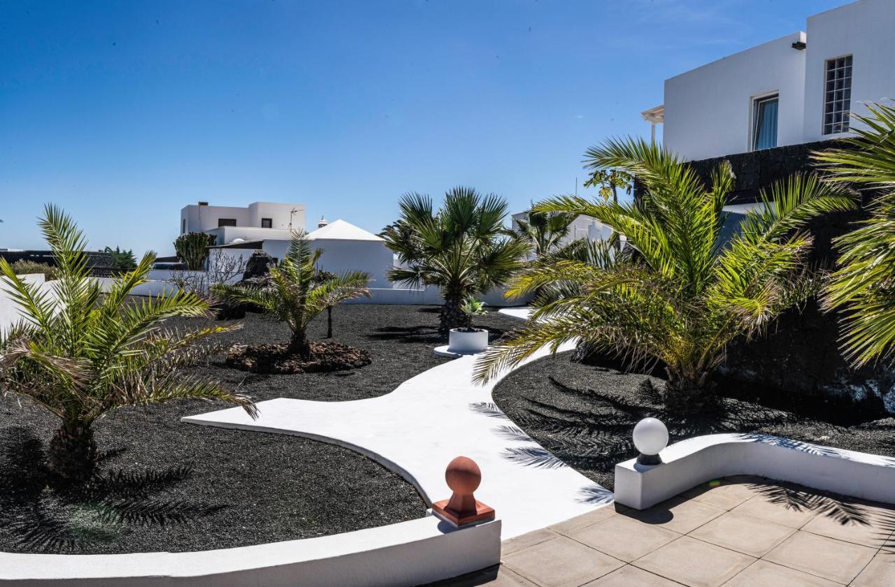 Villa Canis Tias Exterior photo